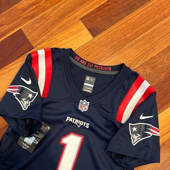 ⭐️ New Nike Cam Newton Navy New England Patriots Game Jersey Medium - Picture 8 of 13